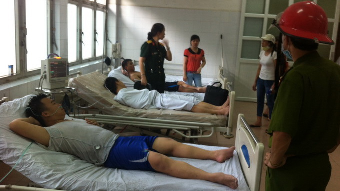 Cháy nổ cây xăng nhiều cảnh sát pccc nhập viện