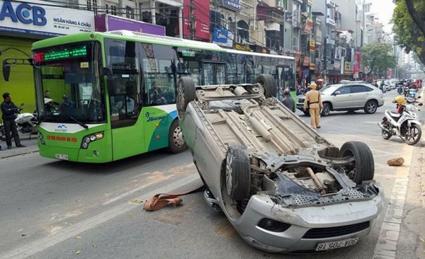 tư vấn bảo hiểm hai chiều xe ô tô